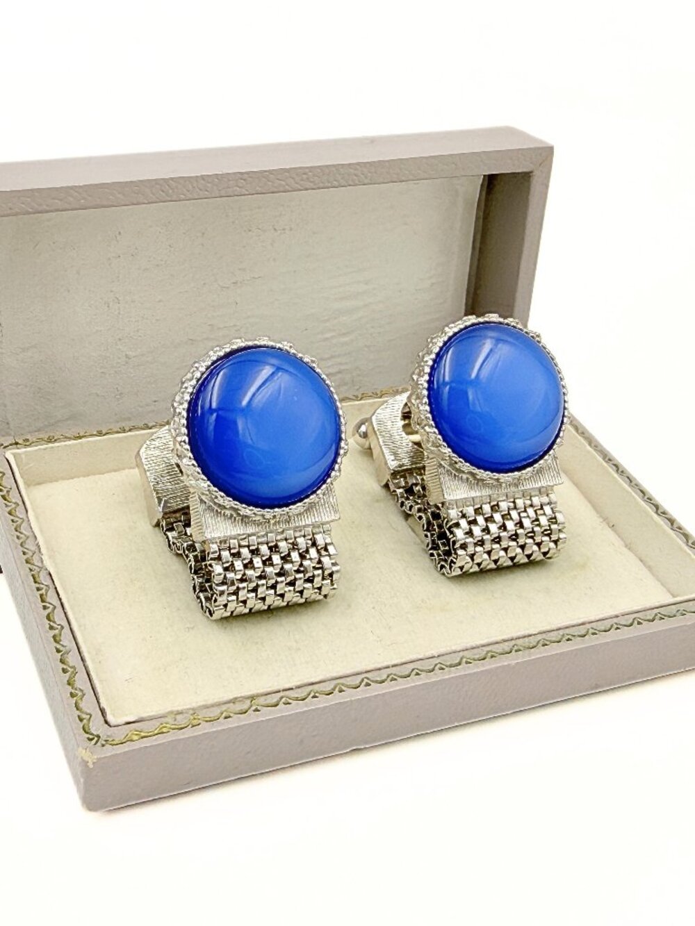 Charming Retro Style MCM Blue Thermoset Cab Silver Plated Mesh Cufflinks